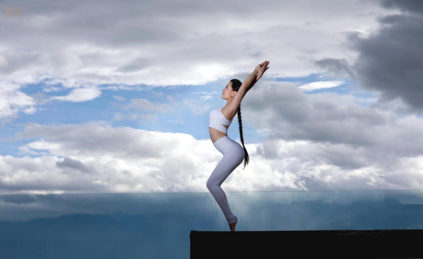 Tanzpaar in harmonischer Bewegung - Ausdruck unserer Werte